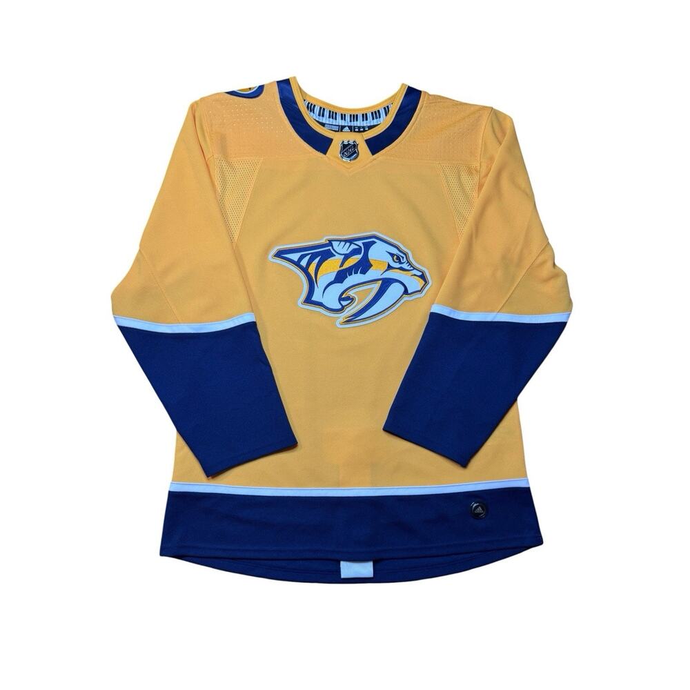 Nashville Predators Jersey Adidas Men’s Size 46 NHL Jersey 252JA